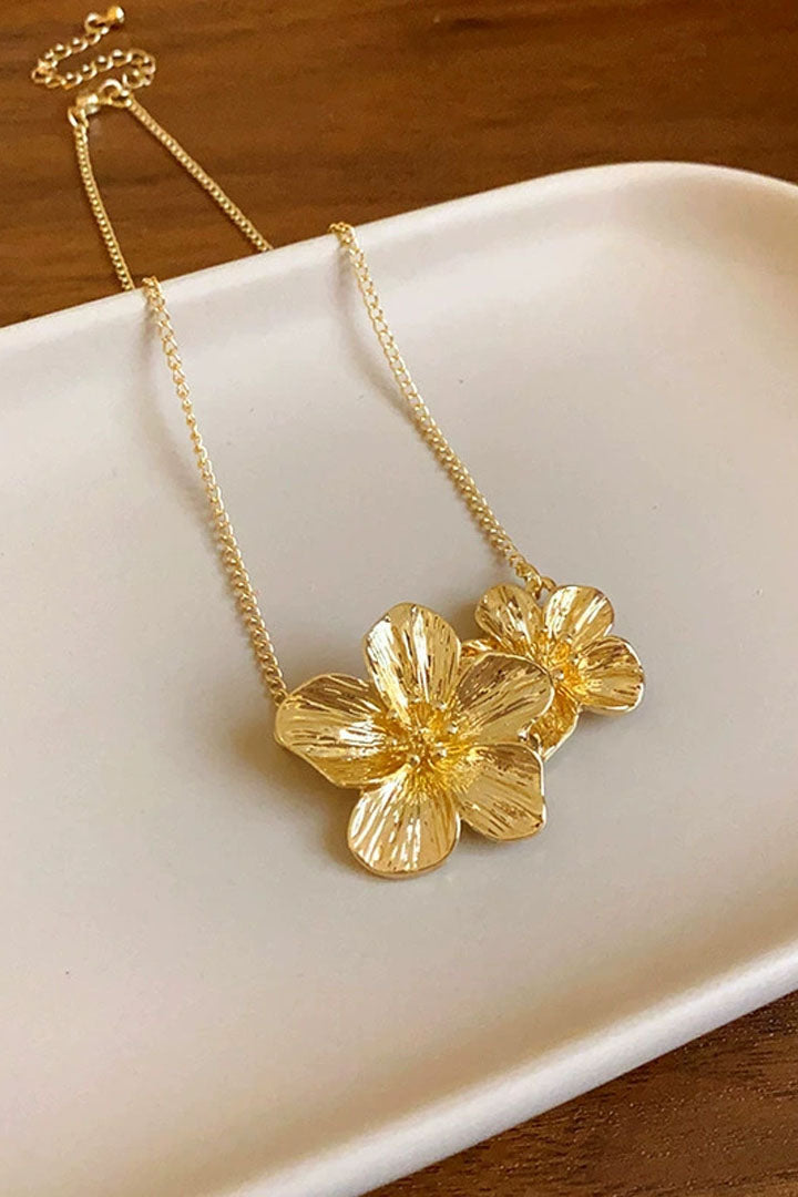 Textured Blossom Duo Pendant Necklace – Gold